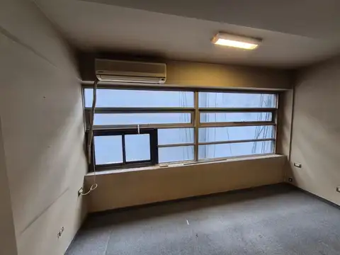 Venta Oficina - Microcentro - Con RENTA HASTA 9/27