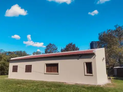 VENTA CASA QUINTA SAN NICOLAS AMPLIO PARQUE PILETA