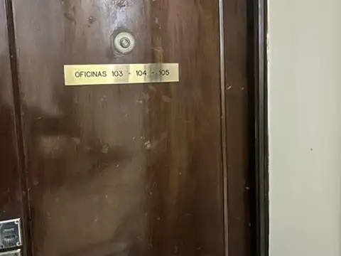 Roque Saenz Peña 1100 , Piso 1