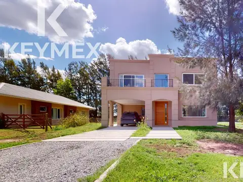 Casa 6 ambientes con 3 baños