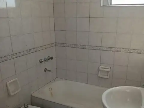 Lisandro De La Torre 570 , Piso 8