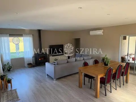 Casa 4 ambientes con 3 baños