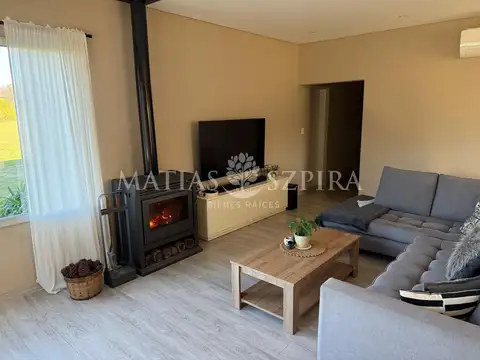 Casa 4 Ambientes en Chacras La Primavera Golf