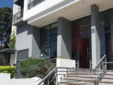 Almirante Brown 2200, Piso 11