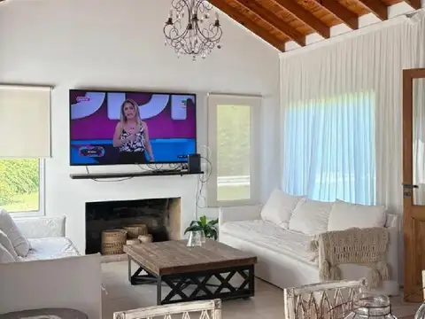 Casa en alquiler amueblada en El Recodo con pileta