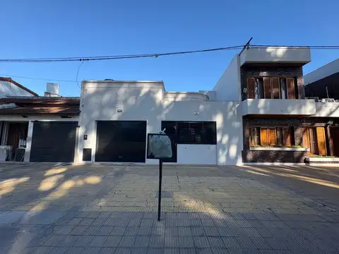 Casa en Venta en La Plata [Cod: ]