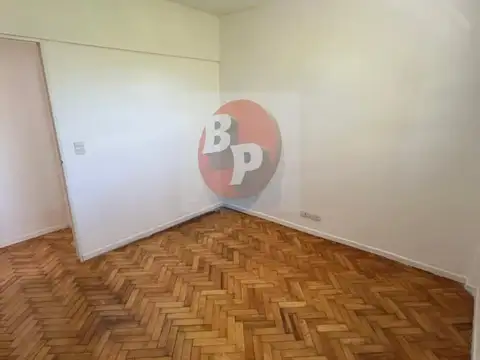 HERMOSO DEPTO DE 3 AMB. EN EXCELENTE ESTADO - OPORTUNIDAD 