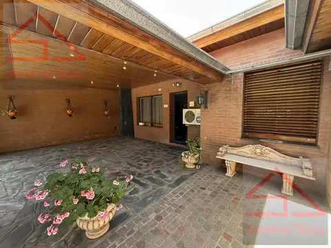 Casa 4 ambientes con 1 baño