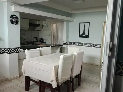 Depto Tipo Casa en Venta en Bella Vista, USD 97.000