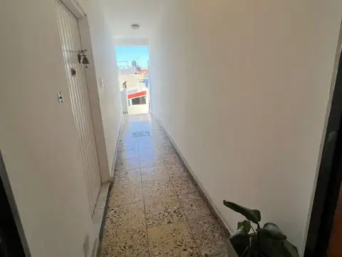 darwin 100, Piso 1