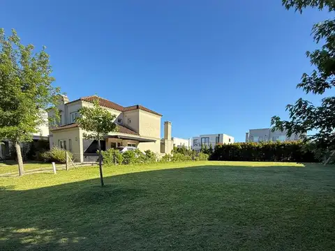 Lote Interno en Venta, en Barrio Tipas, Nordelta, Con Planos y Proyectos listos para construir.