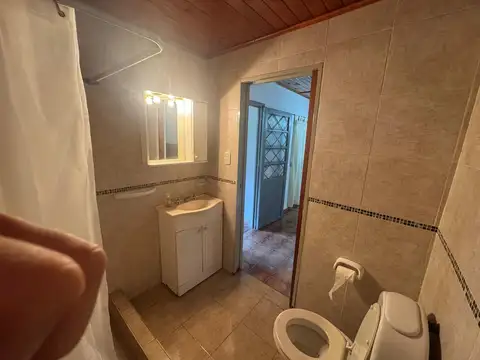 Casa 4 ambientes con 1 baño