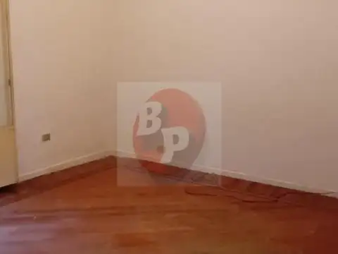 Carlos Calvo 2100, Piso PB