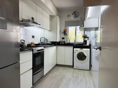 Las Flores 1600, Piso 4