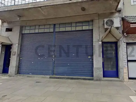 San Pedrito 2800, Piso 0