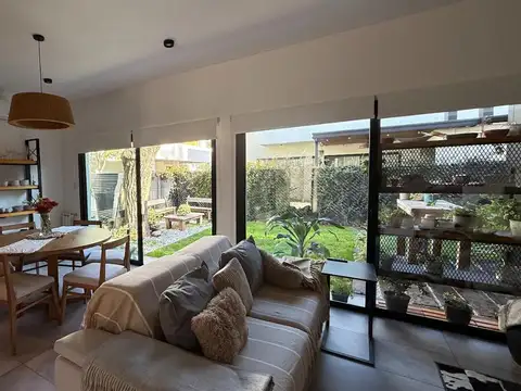 Casa en condominio en venta en Barrio Parque Leloir