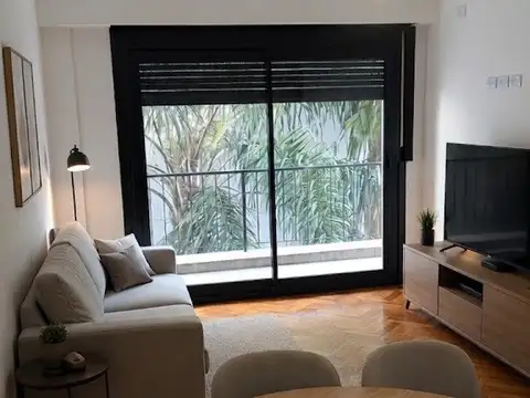 Excelente 3 amb con balcón corrido y vista  a jardines a 1 cuadra de la estación.