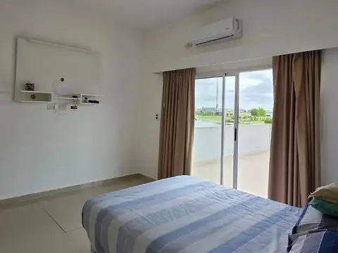 Casa en Venta con 8 cocheras