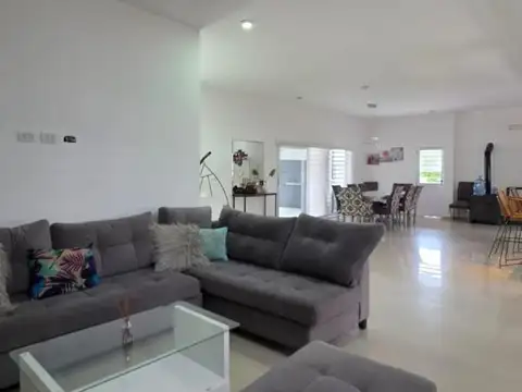 Casa en Venta en San Lucas, USD 374.000