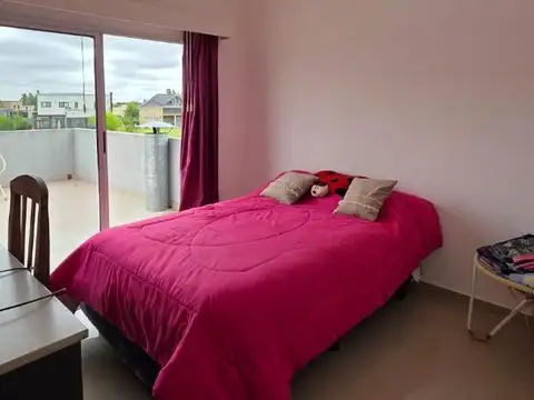 Casa 7 ambientes con 3 baños