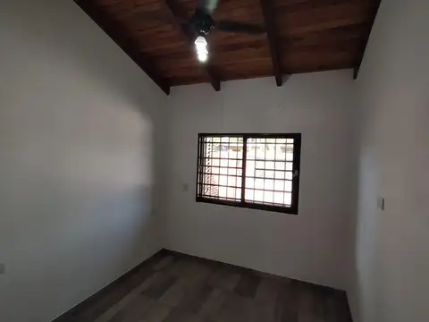 Casa en Alquiler en Funes, $ 880.000
