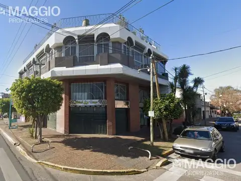 Salon Venta Villa Luzuriaga