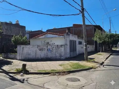 Casa en Isidro Casanova