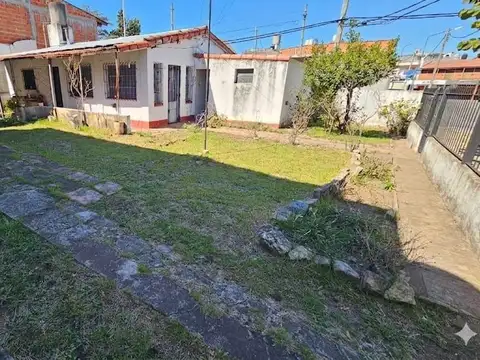 Casa en Isidro Casanova