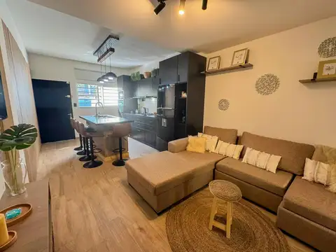 Depto Tipo Casa en Venta al Este