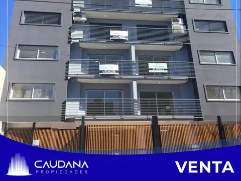 Departamento de dos ambientes en venta en Moron