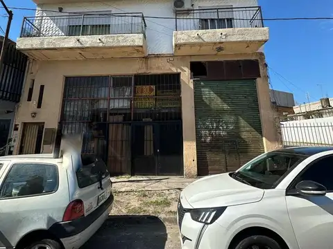 Deposito en venta - 96 M2 CUB - 375 M2 Terreno - Quilmes Oeste.