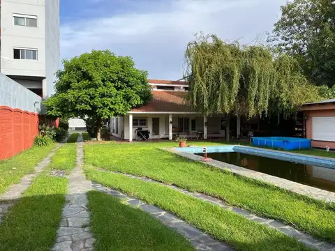 Casa en Venta en Berazategui, USD 229.000