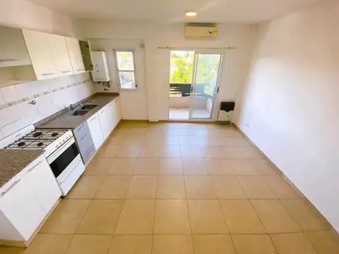 Departamento en Alquiler en Victoria Barrio Centro, $ 950.000