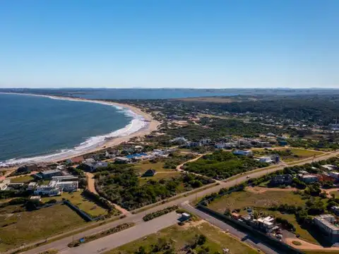Lote en venta de 4000 m2 en Jose Ignacio 100