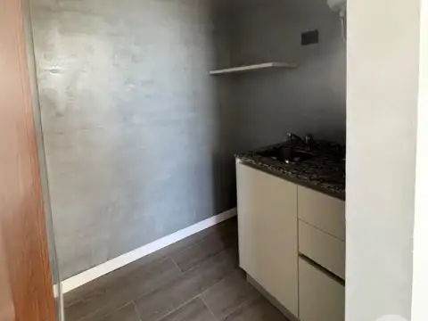 Oficina en Alquiler y Venta en Complejo Entre Pueblos
