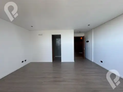 Oficina en Alquiler y Venta en Complejo Entre Pueblos