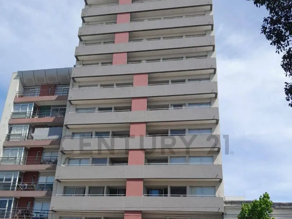 19 e/ 39 y 40 300, Piso 0