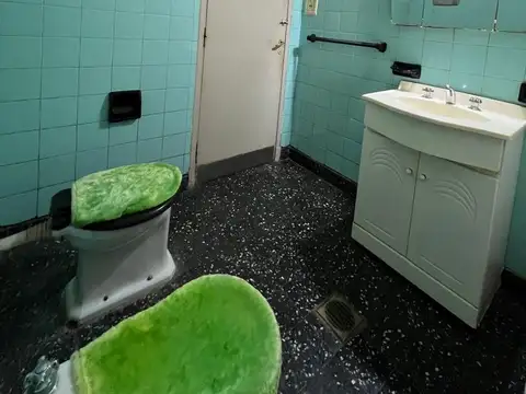 Depto Tipo Casa en Venta 56 años