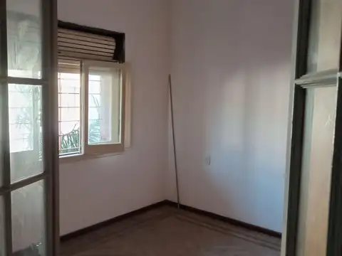 Depto Tipo Casa en Alquiler de 4 ambientes