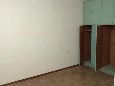 Depto Tipo Casa en Alquiler en Piñeyro, $ 950.000