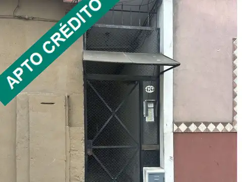 Venta Departamento 3 AMBIENTES con 2 patios pequeños APTO CREDITO, Caseros