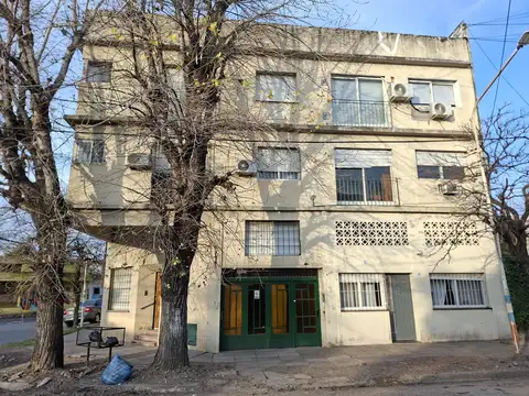VENTA DE DEPARTAMENTO DE 3 AMBIENTES EN RAMOS MEJIA SUR