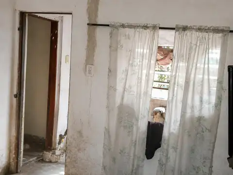 Casa 2 ambientes con 1 baño