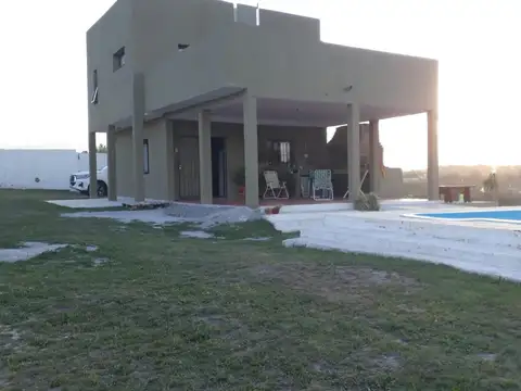 VENDO Hermosa casa en Barrio Mirador del Lago!!!