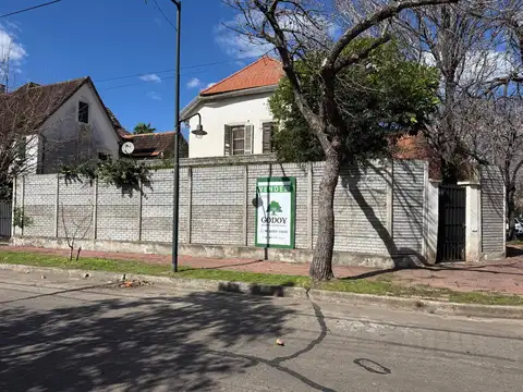 Casa 4 ambientes con 4 baños
