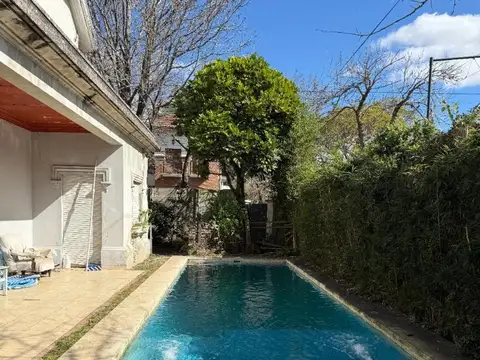 Casa 4 ambientes con 4 baños