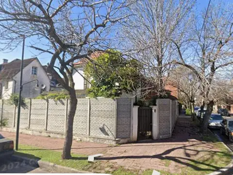 Casa en Matinez a metros de avenida Del Liberdor