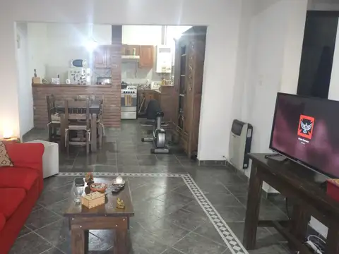 PH EN VENTA 2 DORMITORIOS LA PLATA, TOLOSA