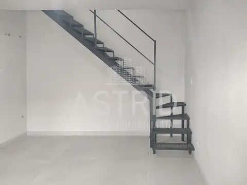 Local en duplex a la venta en complejo comercial en San Fernando 