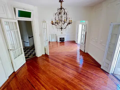 Depto Tipo Casa en Venta de 6 ambientes